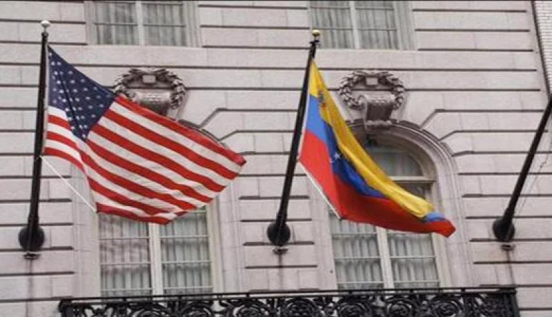فنزويلا تسحب دبلوماسييها من قنصلية ميامي بالولايات المتحدة