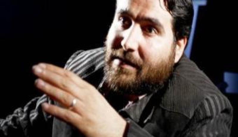 بالفيديو: قاذف نجاد بالحذاء يقول أن ما فعله قليل مقارنة بما فعله نجاد في سوريا