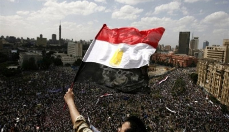 قتلى وعشرات الجرحى في عملية إخلاء لميدان التحرير باستعمال القوة