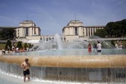 فرنسا تسجل أعلى درجة حرارة على الإطلاق يوم الجمعة