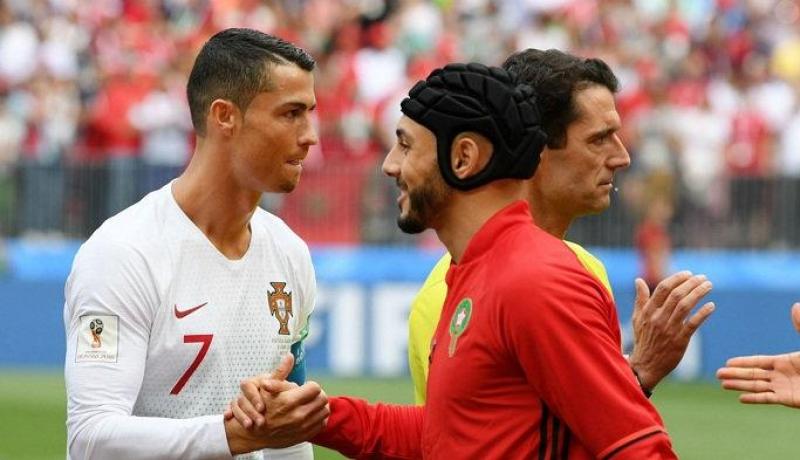 لاعب المنتخب المغربي: “الحكم طلب قميص رونالدو” !!