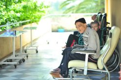 9 آلاف دينار شهريا للإقامة بدور العجزة !