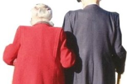 أحبته في العقد التاسع من عمرها وتزوجته بعد 80 سنة