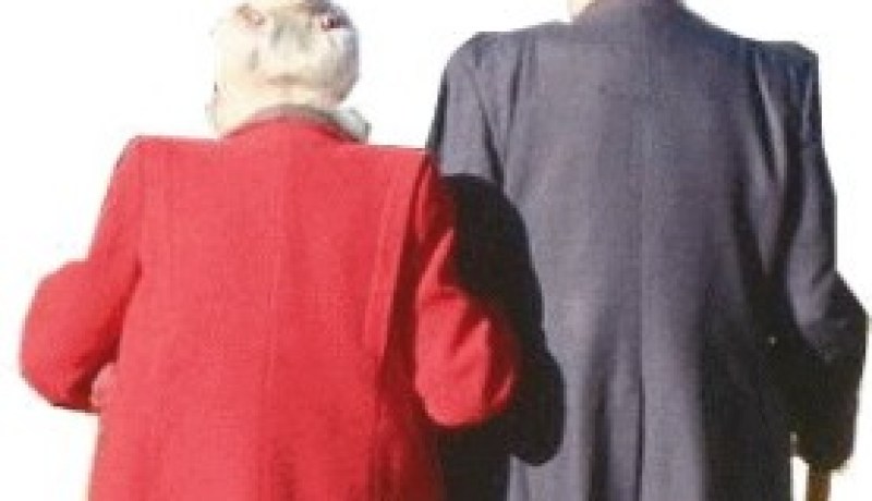 أحبته في العقد التاسع من عمرها وتزوجته بعد 80 سنة