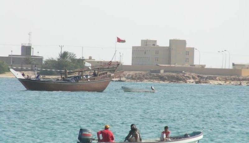 قوة عسكرية إسرائيلية تعتقل صيادين اثنين شمال قطاع غزة