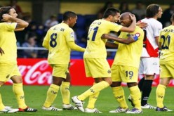 فياريال يهزم خيخون بثلاثية في الدوري الاسباني