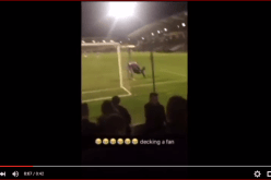 بالفيديو.. شاهد ماذا فعل حارس مرمى مع مشجع احتفل بهدف الفريق الخصم