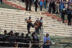 إصابة أربعة أعوان أمن وتوقيف أكثر من 50 مناصر عقب إنتهاء المقابلة