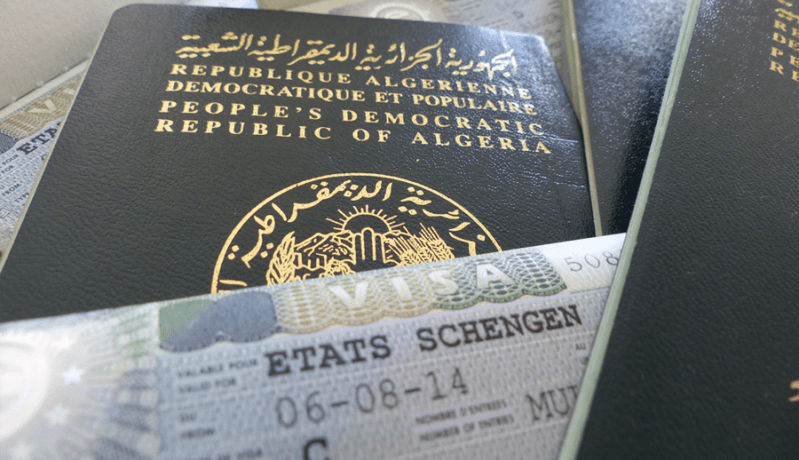 فرنسا تقلص “كوطة” الجزائريين من “الفيزا”