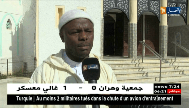 مجتمع: إصطحاب الأطفال للمساجد يوم الجمعة من أجل الصلاة.. بين العادة والتدين