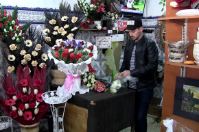 تجارة: إستيراد الأزهار من كينيا.. زهور “الجزائر” لا تغطي الطلب