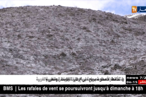 باتنة: مناطق جبلية بالولاية تكتسي الحلة البيضاء