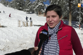 مجتمع: الثلوج في عز الربيع.. الشريعة تستقطب زوارها من جديد