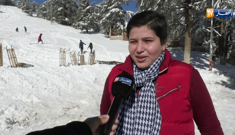 مجتمع: الثلوج في عز الربيع.. الشريعة تستقطب زوارها من جديد