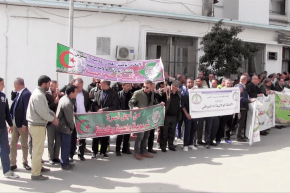 عنابة: أزيد من 10 نقابات مستقلة ضمت ممثلي 14 ولاية في وقفة إحتجاجية