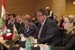 فتح مجال الإمتياز الفلاحي للأجانب.. جديد مشروع قانون المالية التكميلي لسنة 2018