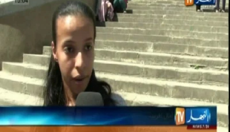 امال.. لم تجتز الامتحان بسبب ربع الساعة تأخر و الوزير لا علم له بالامر