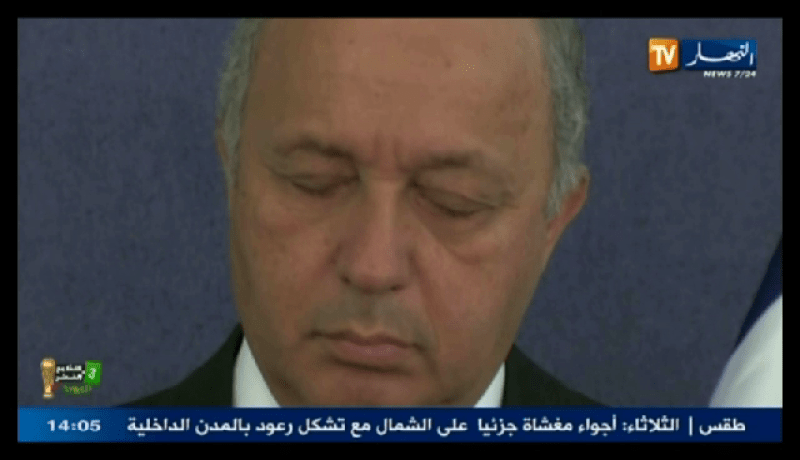 بالفيديو: فابيوس يغط في نوم عميق أثناء جلسة عمل شراكة جزائرية فرنسية