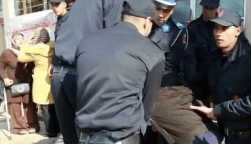 الامن المغربي يعتدي على محتجون من ذوي الاحتياجات الخاصة