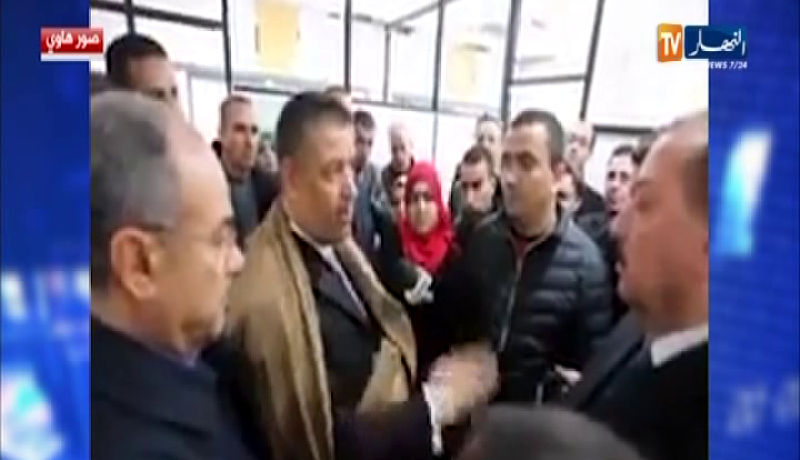 بالفيديو وزير الصحة يطرد ويوبّخ داخل مستشفى قسنطينة
