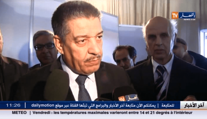 بوضياف يدعو مستوردي معدات جراحة الأسنان إلى ضرورة الإستثمار في الجزائر