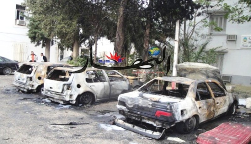 أكثر من ‮06 ‬مسلّحا‮ ‬يحرقون مقر الجمارك ويخربون ‮8 ‬سيارات بتبسة