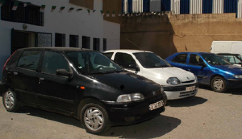 مديرية الضرائب تحدد قيمة الرسوم على السيارات الجديدة…زيادات بـ 100 ألف دينار على سيارات البنزين و150 ألف دينار على سيارات الديازال
