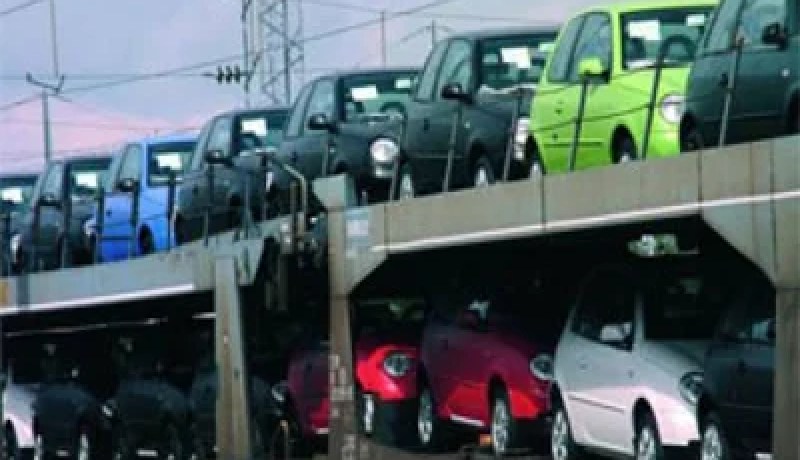 مستورد سيارات من فرنسا متهم بالإحتيال على زبائنه في‮ ‬الرغاية