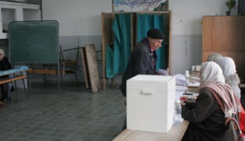 المشاكل والانشغالات الاجتماعية تسببت في ''العزوف السياسي'' للجزائريين