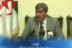 والي غرداية يوبخ ويهدد رئيس بلدية القرارة بسبب خبزة عاملين
