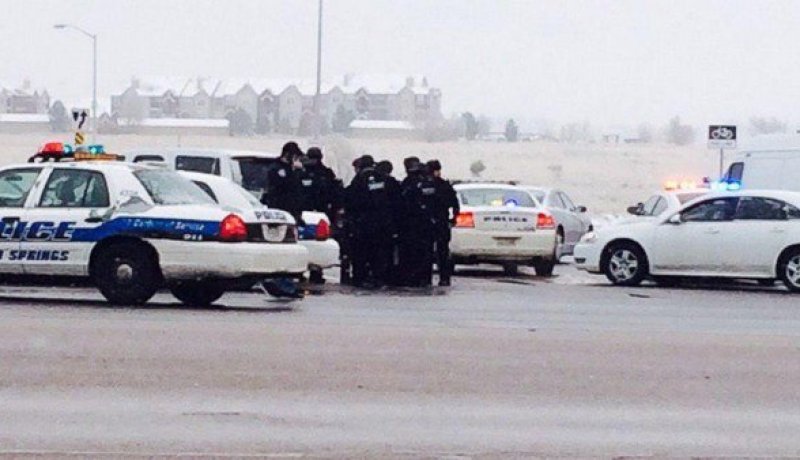 مقتل ضابط شرطة ومدنيين في إطلاق نار بأمريكا