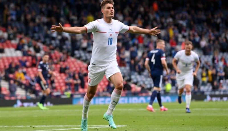 التشيك تحقق فوز تاريخي على اسكتلندا بثنائية