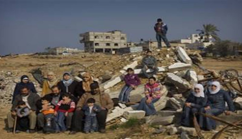 الاحتلال الإسرائيلي يواصل هدم مساكن الفلسطينيين ومصادرة أراضيهم