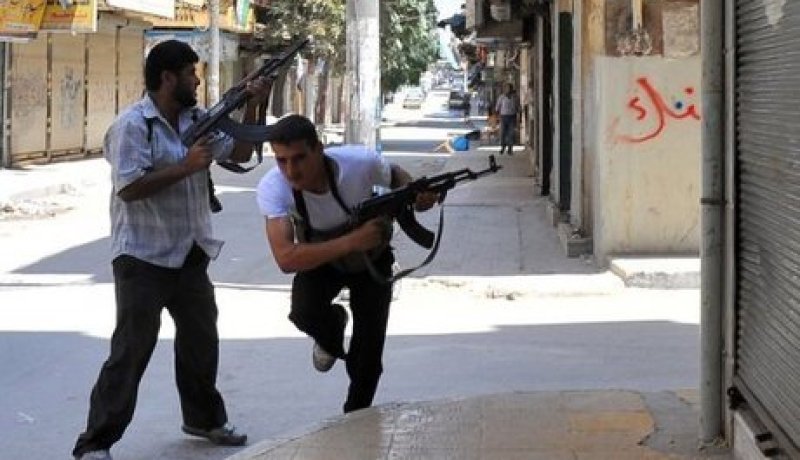 مقتل 21 مدنيا في مخيم اليرموك في دمشق وقصف على حلب
