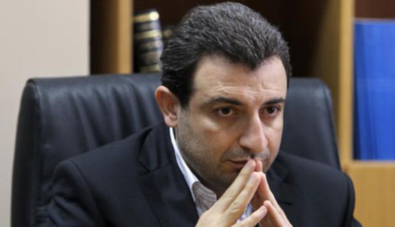 لبنان يواصل فتح حدوده للنازحين السوريين والفلسطينيين