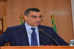 والي ورقلة يعزي عائلات الدركيين المتوفين في حادث مرور