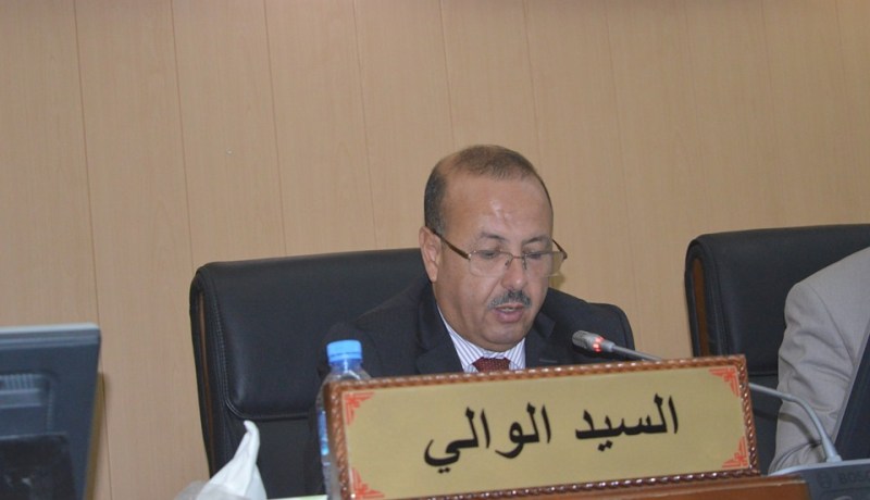 والي باتنة يعرض الحصيلة التنموية للولاية