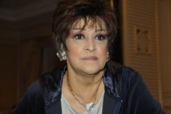 وردة تشجّع ''الخضر'' و''الفراعنة'' في أنغولا