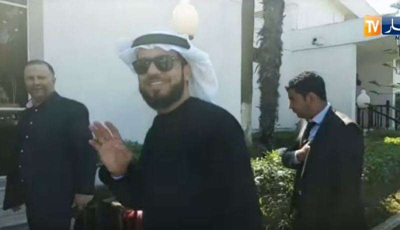 بالفيديو..لحظات قبل مغادرة الداعية وسيم يوسف الجزائر