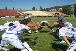 طويل‮ ‬يخضع لعملية جراحية ناجحة ويحلى‮ ‬يعد بتسوية المستحقات قريبا