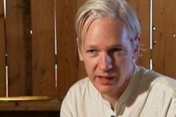 اسانج مجددا امام القضاء لتحديد موعد البحث في طلب تسليمه