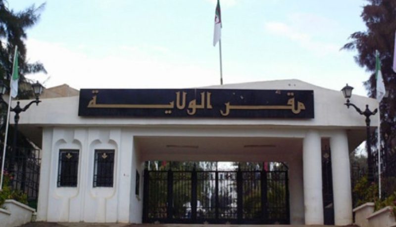 إصابة 14 شرطيا و8 مواطنين بعد مواجهات «ساخنة» في شوارع المسيلة