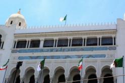 إطارات سامية بولاية الجزائر متورطة في تزوير رخص نقل أسلحة نارية