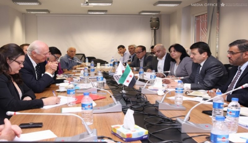 المعارضة تطلب هيئة حكم انتقالي في سوريا