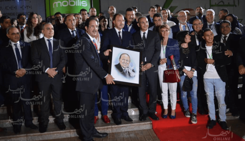 بالفيديو.. اللجنة الأولمبية تكرّم الرئيس بوتفليقة