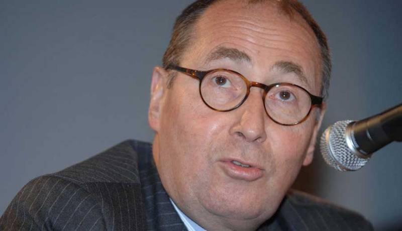 السفير الفرنسي: “نريد الحفاظ على مكانة اللغة الفرنسية في الجزائر”