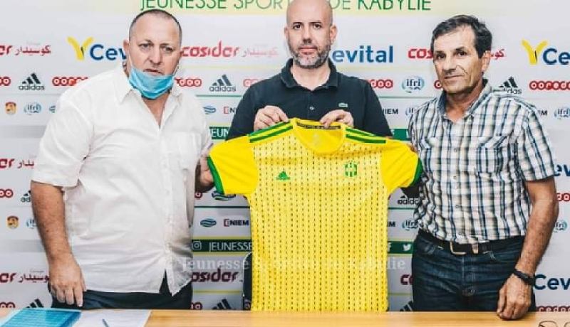 رسميا.. إدارة الكناري تنصب مدير رياضي ومناجير عام جديدين في الفريق