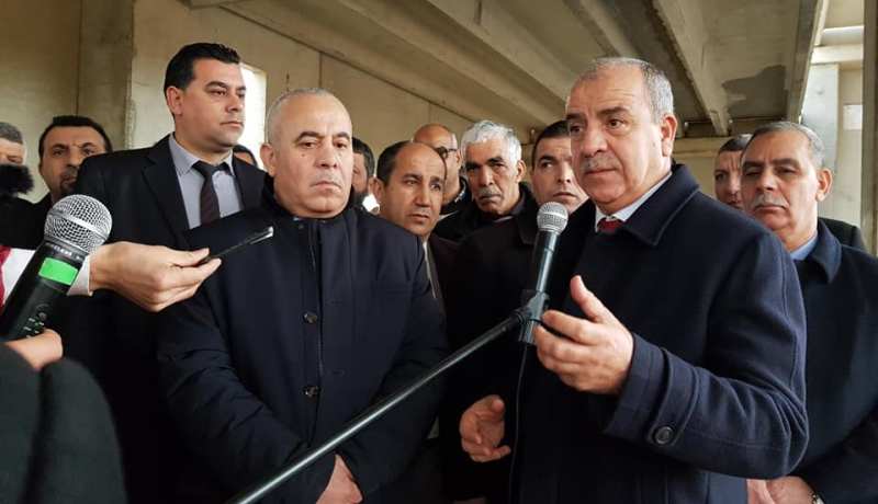بالصور..نسيب يتفقد مشروع نظام تعزيز التموين بالمياه الشروب في البليدة