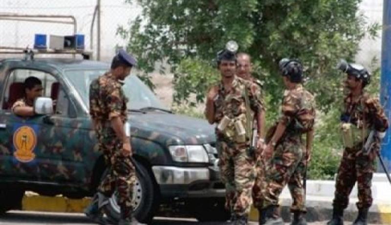شرطة اليمن تتظاهر مع غزة