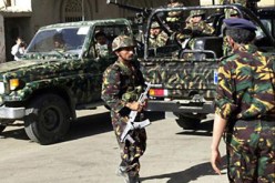 مقتل 6 جنود يمنيين في هجوم مسلح شرق البلاد